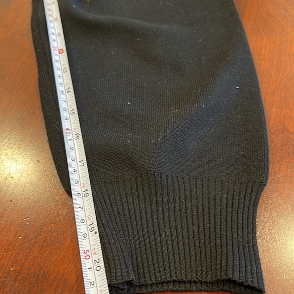 B1603 DIOR see pics for measurements.  Seem like a small NO TAGS - Picture 6 of 10